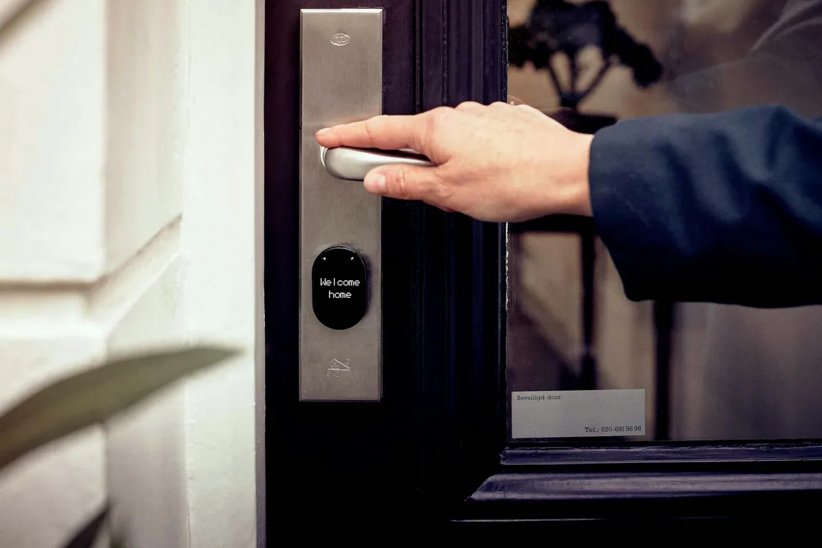 retrofit smart lock